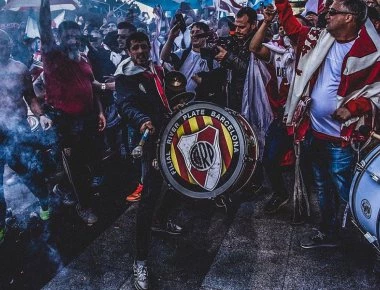 «Έκαψαν» το Μπουένος Άιρες οι οπαδοί της Ρίβερ Πλέϊτ (βίντεο)